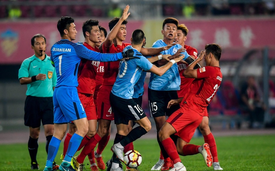 关于泰达客场逆转上港，保级形势稍有起色的信息